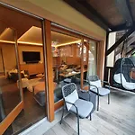 Twin Peak At Nevada Prime Apartment