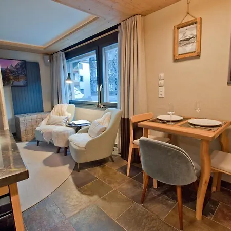 Twin Peak At Nevada Prime Apartment *